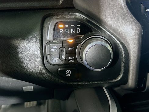 Used 2023 RAM 1500 Big Horn AWD/4WD image 33