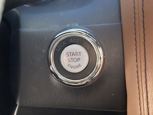 Used 2023 INFINITI QX80 Sensory w/ Cargo Package image 38