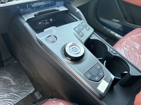 New 2026 Kia Sportage SX Prestige AWD/4WD image 12