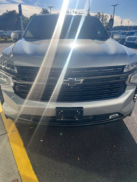 Used 2024 Chevrolet Suburban RST w/ Luxury Package AWD/4WD image 14
