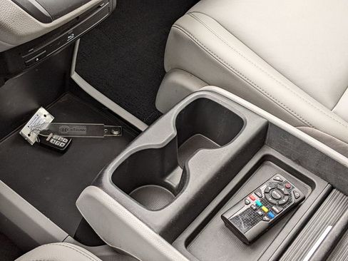 Used 2019 Honda Odyssey EX-L image 18