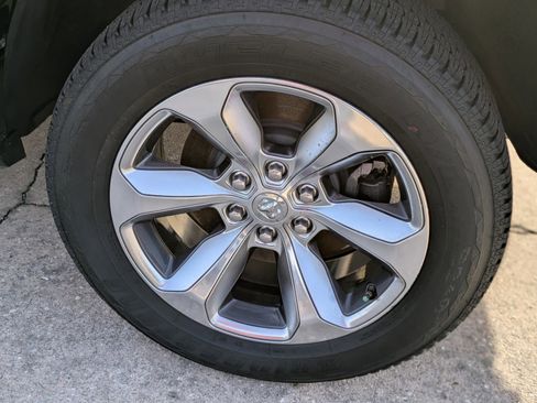 Used 2021 RAM 1500 Limited image 10