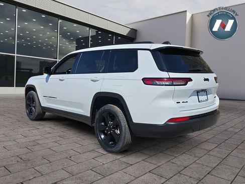 Used 2023 Jeep Grand Cherokee L Limited w/ Black Appearance Package image 3