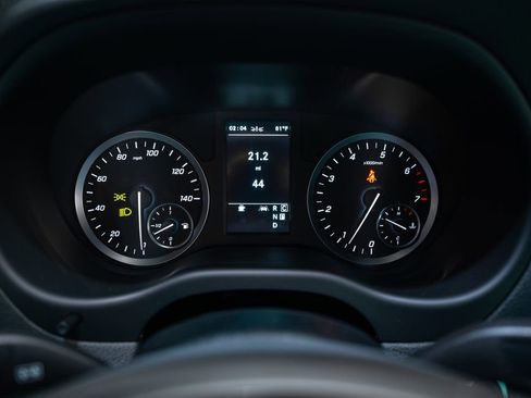 Used 2023 Mercedes-Benz Metris Passenger image 62