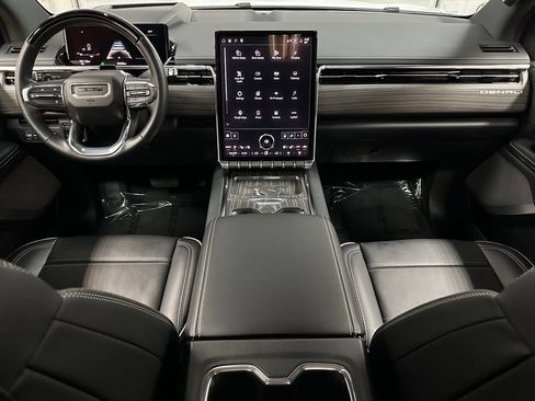 Used 2025 GMC Sierra EV Denali AWD/4WD image 24