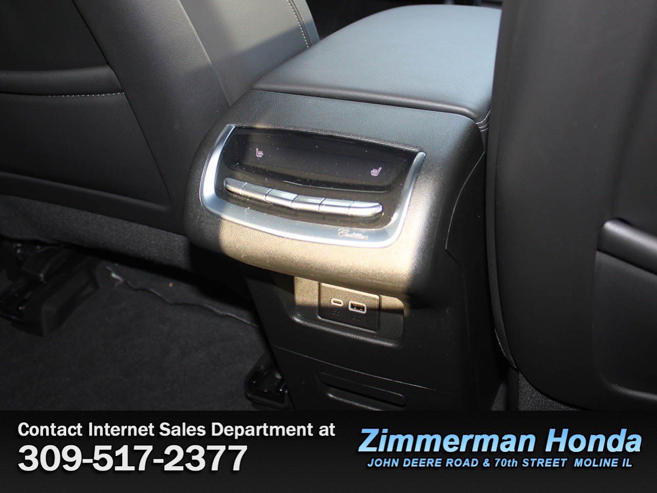 Used 2024 Cadillac XT6 Premium Luxury w/ Technology Package AWD/4WD image 10