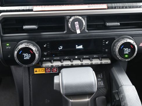 Certified 2026 Toyota 4Runner 4WD image 25