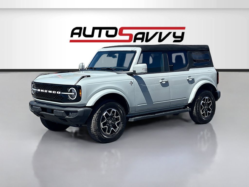 Used 2024 Ford Bronco Outer Banks AWD/4WD image 3