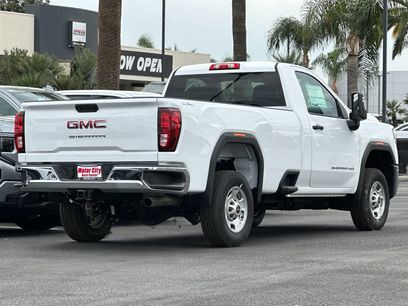 New 2025 GMC Sierra 2500 Pro w/ Convenience Package