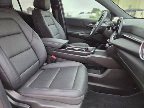 Used 2025 Chevrolet Equinox LT w/ Convenience Package II AWD/4WD image 10