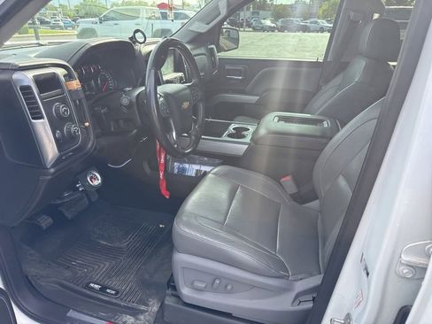 Used 2017 Chevrolet Silverado 1500 LTZ Z71 w/ LTZ Plus Package AWD/4WD image 11