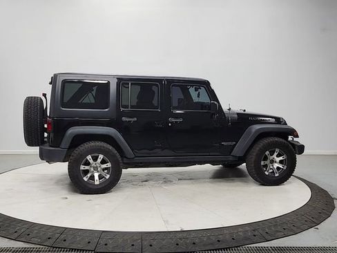 Used 2015 Jeep Wrangler Unlimited Rubicon w/ Connectivity Group image 8