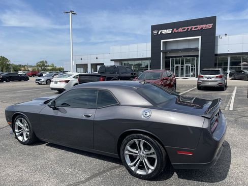Used 2022 Dodge Challenger GT w/ Plus Package RWD image 3