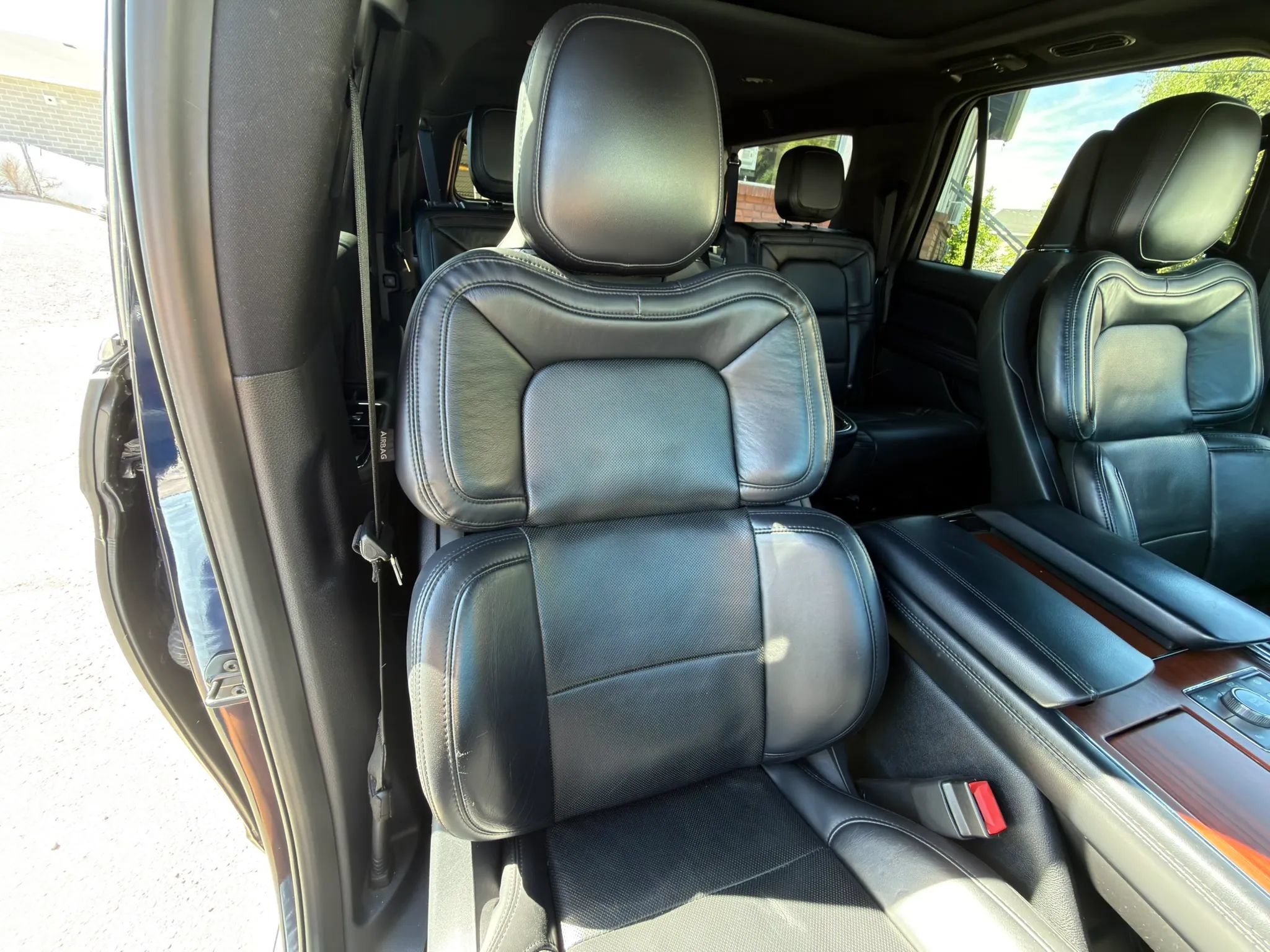 Used 2021 Lincoln Navigator L Reserve AWD/4WD image 15