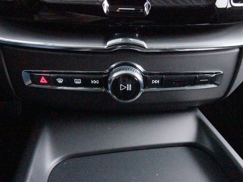 Certified 2025 Volvo XC60 B5 Core w/ Climate Package image 14