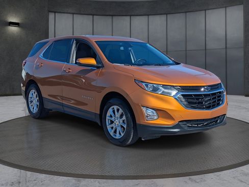 Used 2018 Chevrolet Equinox LT image 8