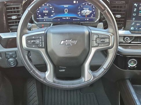 Used 2022 Chevrolet Silverado 1500 RST AWD/4WD image 17