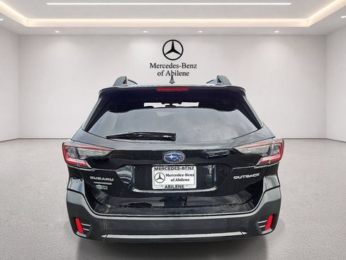 Used 2022 Subaru Outback Premium AWD/4WD image 6