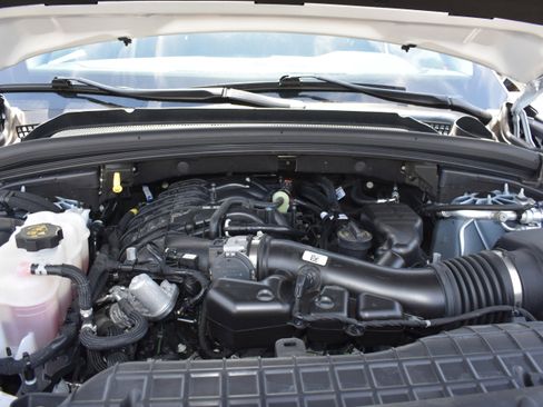 Used 2025 Jeep Grand Cherokee L Limited w/ Luxury Tech Group II image 37