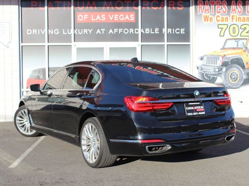 Used 2016 BMW 750i image 4