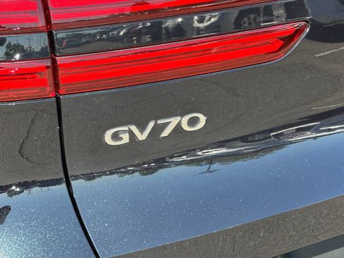 Used 2024 Genesis GV70 2.5T w/ Select Package AWD/4WD image 27