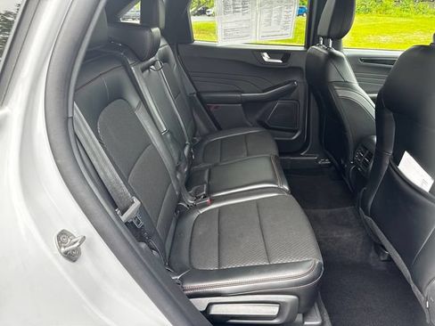 Used 2025 Ford Escape ST-Line FWD image 16