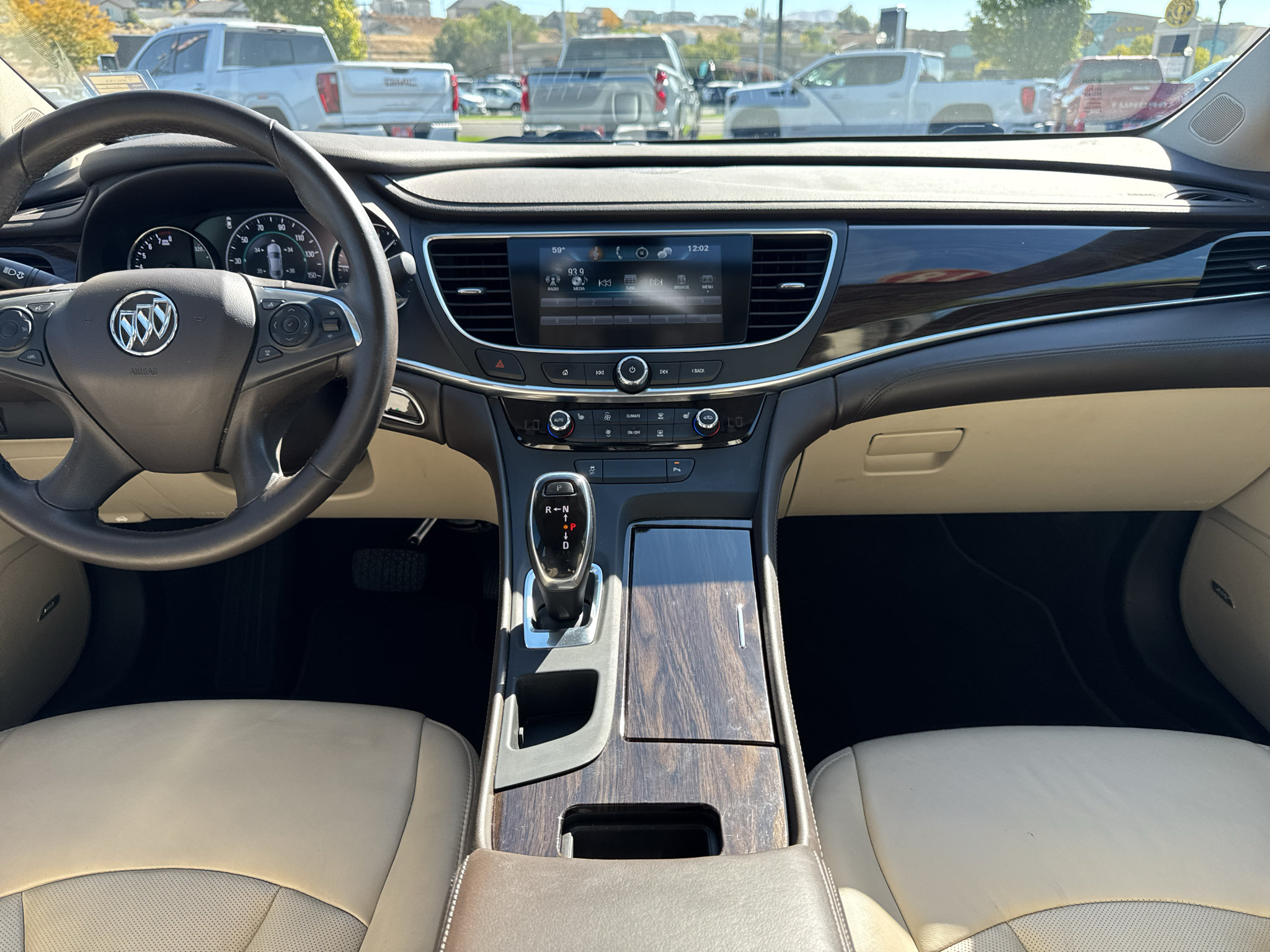 Used 2018 Buick LaCrosse Essence w/ Sun and Shade Package FWD image 9