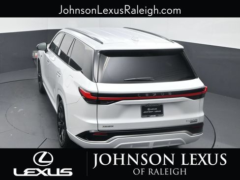 New 2026 Lexus TX 500h AWD w/ Technology Package image 28