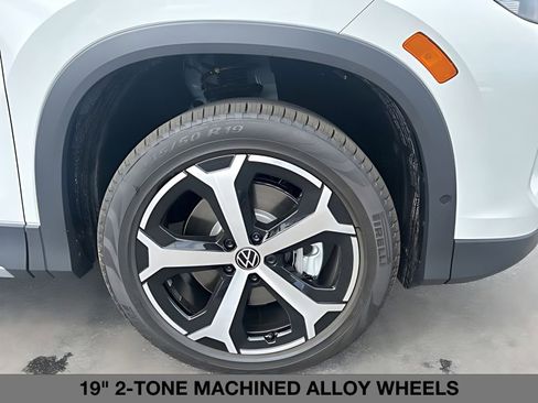 New 2026 Volkswagen Tiguan SE AWD/4WD image 11