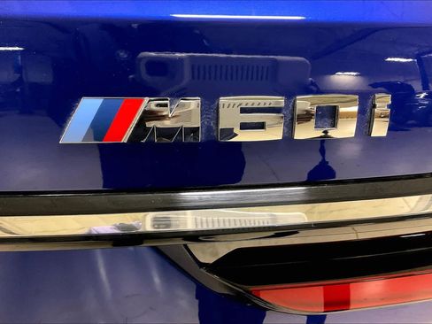 Used 2025 BMW X7 M60i image 9