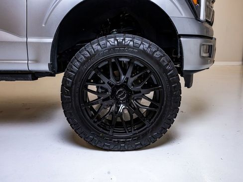 Used 2025 Ford F150 Platinum w/ Equipment Group 702A High AWD/4WD image 12