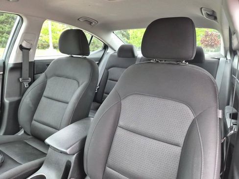 Used 2018 Hyundai Elantra SEL FWD image 14