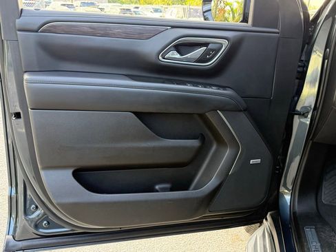 Used 2021 Chevrolet Tahoe LT w/ LT Signature Package image 53