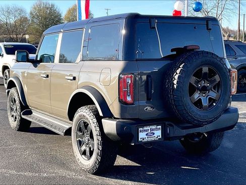 New 2025 Ford Bronco Outer Banks image 3