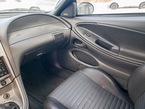Used 2004 Ford Mustang Mach 1 image 18