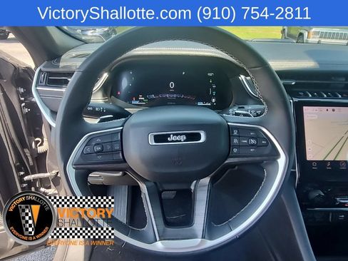 Used 2024 Jeep Grand Cherokee Limited 4xe AWD/4WD image 11