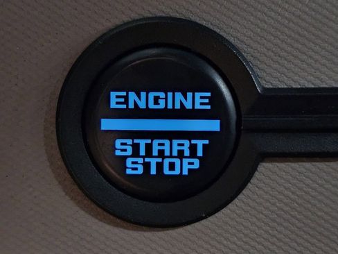 Used 2022 Ford Bronco Wildtrak image 8