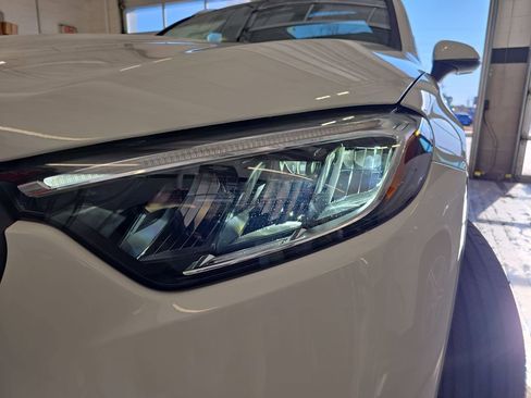 New 2026 Mercedes-Benz GLC 300 4MATIC image 32