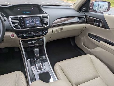 Used 2017 Honda Accord EX-L image 17