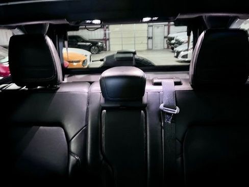 Used 2025 Ford Bronco Outer Banks AWD/4WD image 18