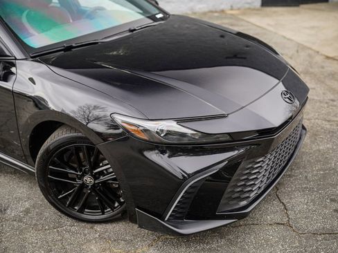 Used 2025 Toyota Camry SE w/ Multimedia Upgrade Package image 7