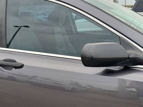 Used 2017 Honda CR-V LX image 6