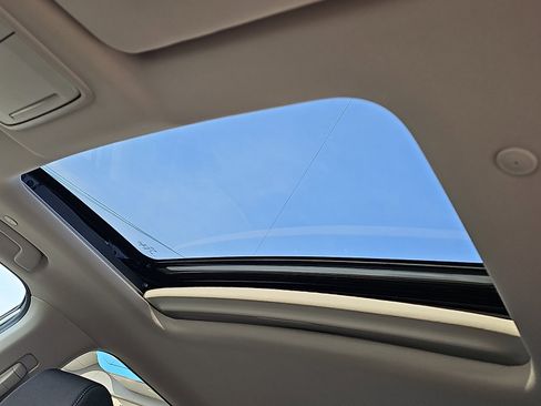 Used 2024 Honda CR-V EX image 15