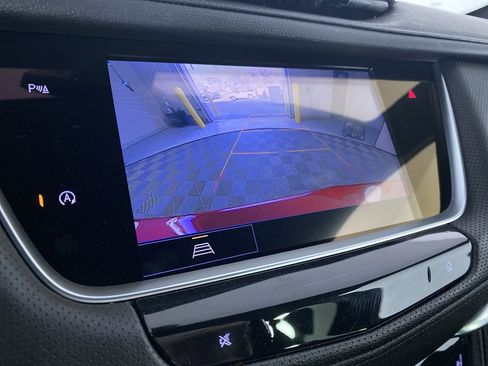 Certified 2022 Cadillac XT5 Premium Luxury w/ LPO, Floor Liner Package image 6