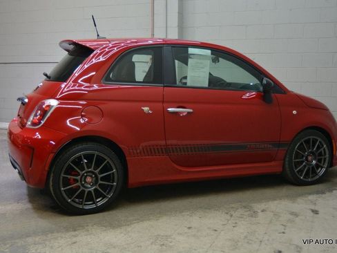 Used 2013 FIAT 500 Abarth w/ Comfort/Convenience Group FWD image 4