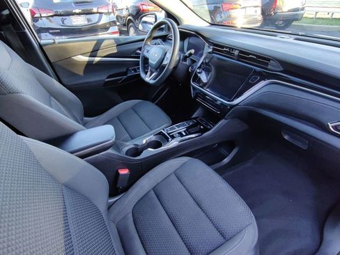 Used 2023 Chevrolet Bolt EUV LT image 15