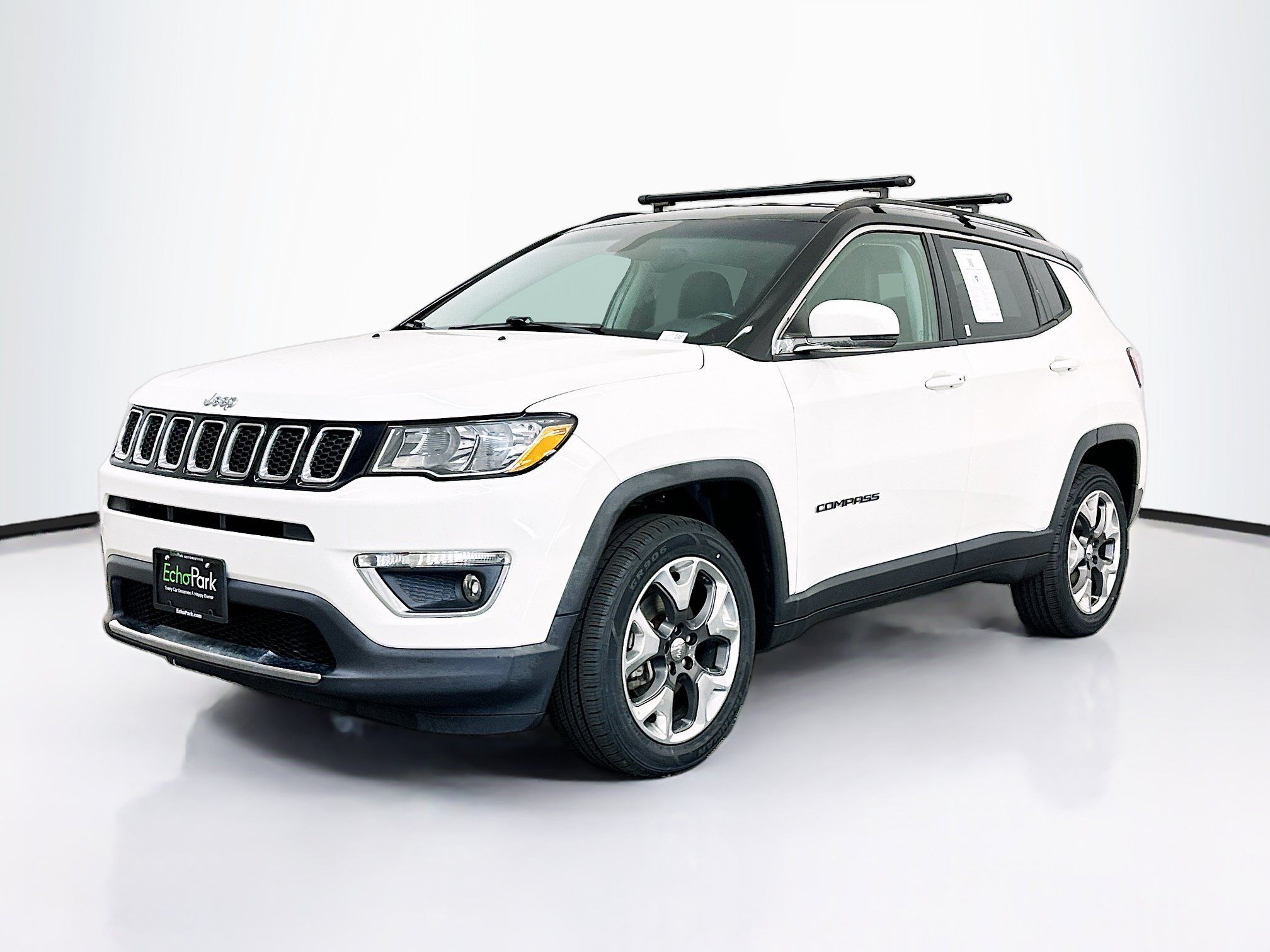 Used 2018 Jeep Compass Limited AWD/4WD image 3
