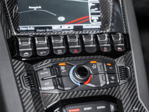 Used 2016 Lamborghini Aventador LP 750-4 Superveloce AWD/4WD image 40