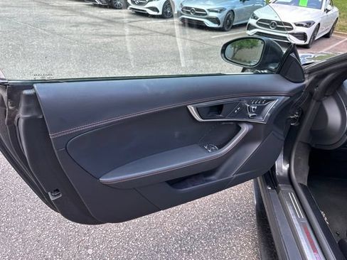 Used 2020 Jaguar F-TYPE Coupe RWD image 10