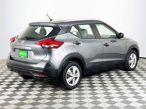 Used 2019 Nissan Kicks S FWD image 8